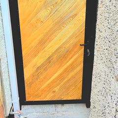 gate