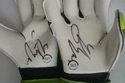 Signed Andriy Lunin Gloves