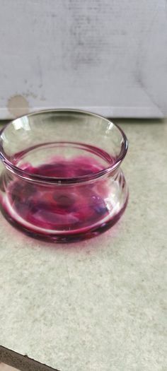 MingarWalker glassblowing A beautiful bowl that can  a serving bowl and a dessert bowl. The shape is quite tight and the pattern gives an organic feel. be used