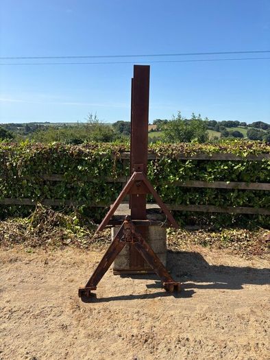 Tractor weight/ unfinished log splitter