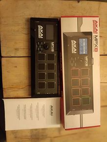 Akai Mpx8