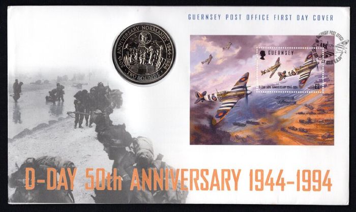 1994 Guernsey 50th Anniversary of D-Day 1944-1994 Philatelic Numismatic Cover (PNC) Cover with UK2 miniature sheet and UK2 Memorial Coin