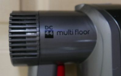 Dyson DC44 Multi floor NEW BATTERY works well