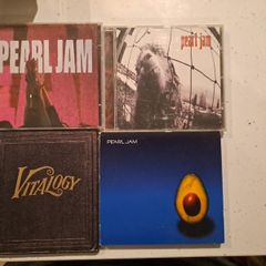 2 Pearl Jam Albums on CD