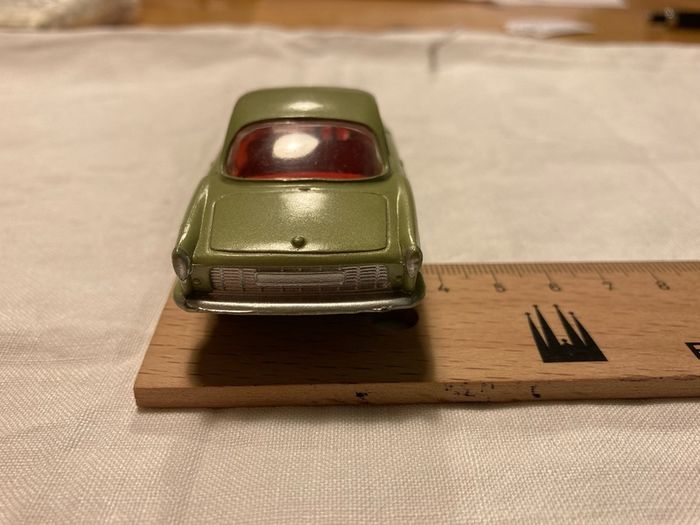 Corgi 222. Renault Floride. 1959/65. Mint condition.Flat hubs