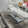 Professional beauty chair Image 2
