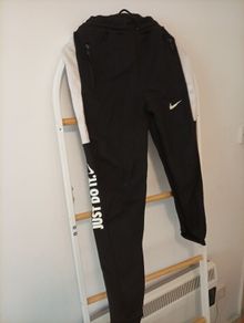 button tracksuit Nike small