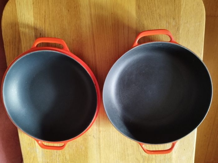 Vintage Colorcast cast iron casserole dish