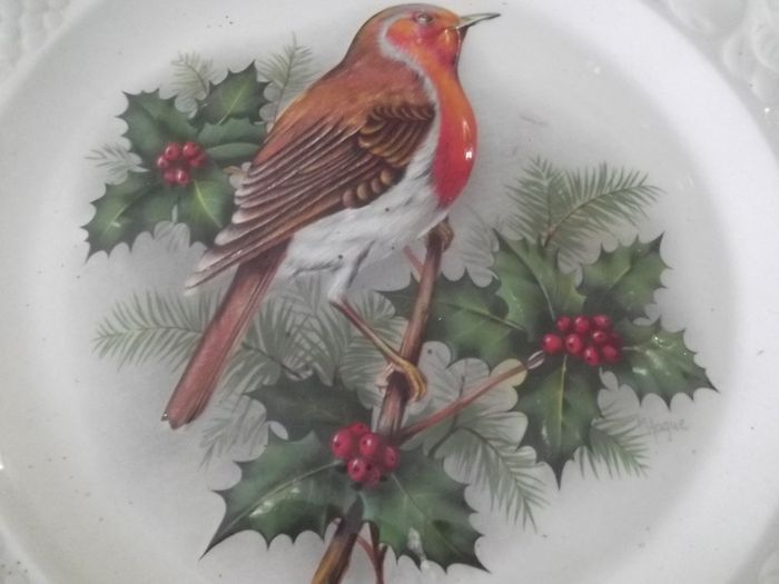 a lovely royal worceshire wall plate