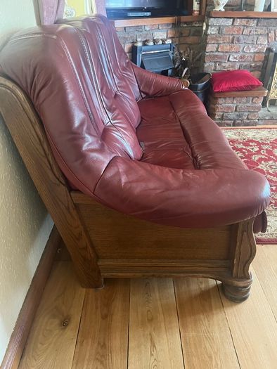 Leather & Walnut 3 piece Suite