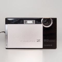 FUJIFILM FinePix Z100fd Tuxedo Black 8.0 MP Digital Camera