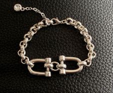 Silver Plated Shackle Link Bracelet