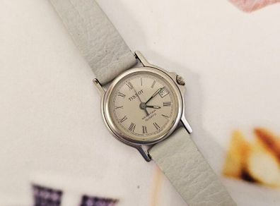Vintage Swiss Made Tissot Seastar Quartz Swiss Watch Lady's 1980s
