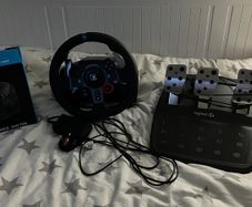 Logitech g29 steering wheel combo