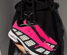 Nike Sndr