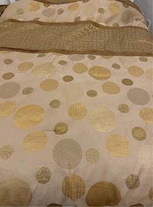 Throw + top sheet