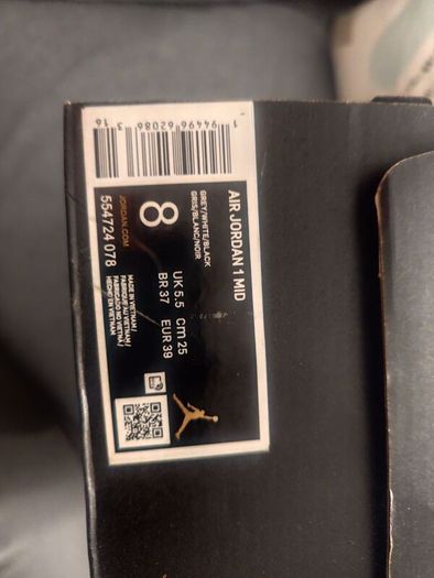 Air Jordan 1 Mid UK 5.5 EUR39