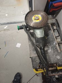 Hitachi 9" 240 ww