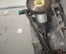 Hitachi 9" 240 ww