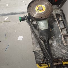 Hitachi 9" 240 ww