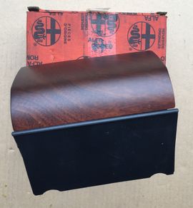Wood Effect Ashtray (Alfa Romeo 156)