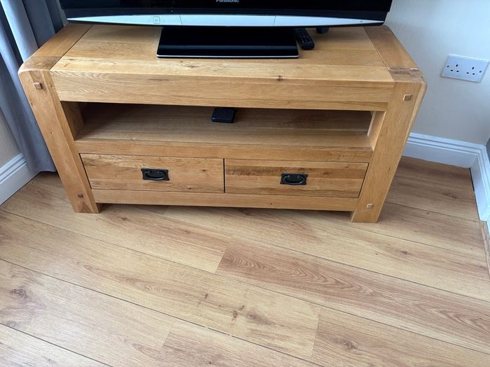 TV unit, lamp table with Lamp.