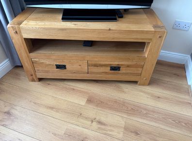 TV unit, lamp table with Lamp.