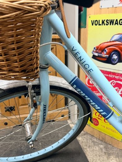 20" Ladies/Girls bike