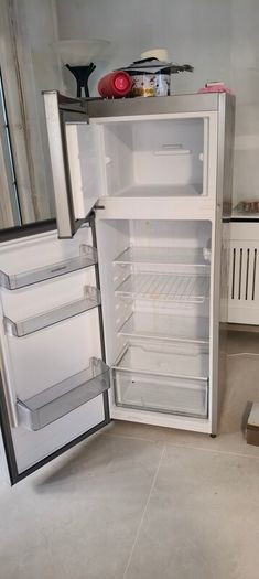Nordmende fridge/ Freezer