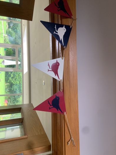Metal bird bunting