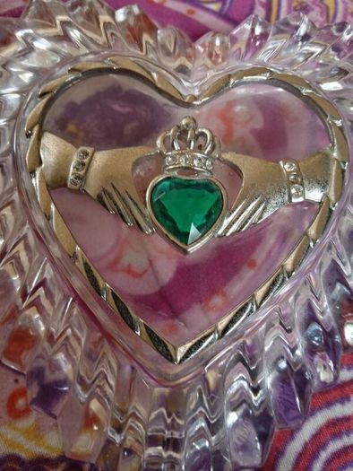Crystal Glass Trinket/Cladagh Symbol