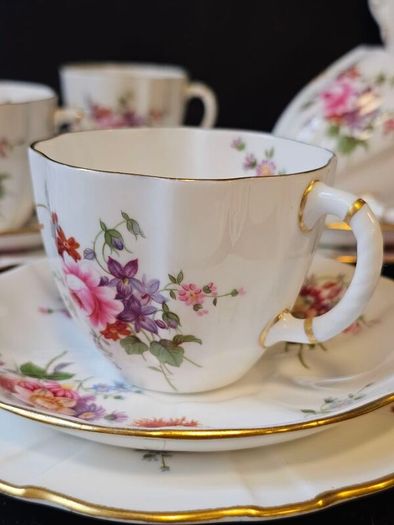 Vintage Royal Crown Derby China "Derby Posies" Bone China Tea Set