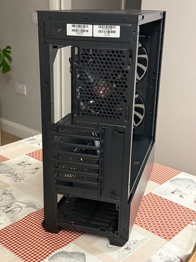 PC Case + 3 Fans