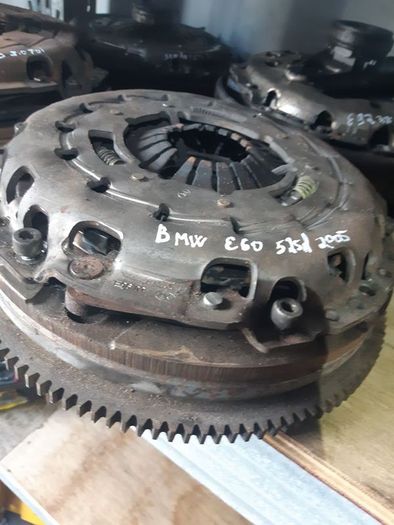 Fly wheel bmw e60 525d 530d