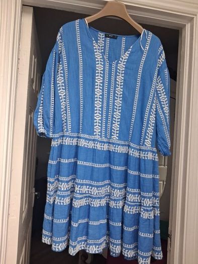 Ladies dress