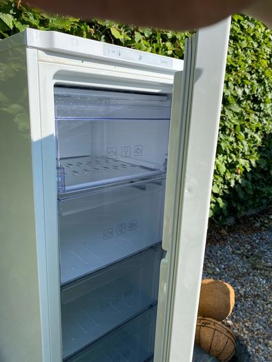 Beko larder freezer