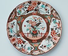 Vintage Mason's Patent Ironstone China  large plate Imari style pattern  diameter 26.5cm