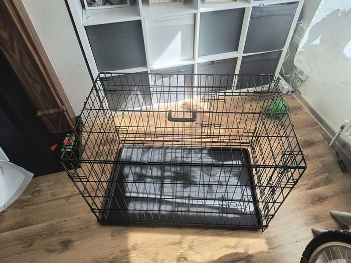 Dog cage with cover