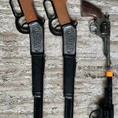 4 Toy Western Guns