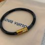 Lv bracelet Image 5