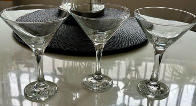3 clear martini/cocktail glasses