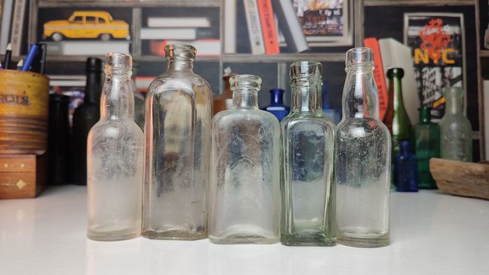 243 - Set of 5 Vintage Clear Glass Cork Top Collectible Decorative Bottles