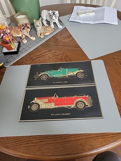 Car plaques