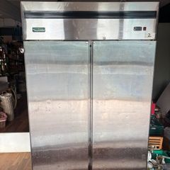 Double Door Commercial Frezer