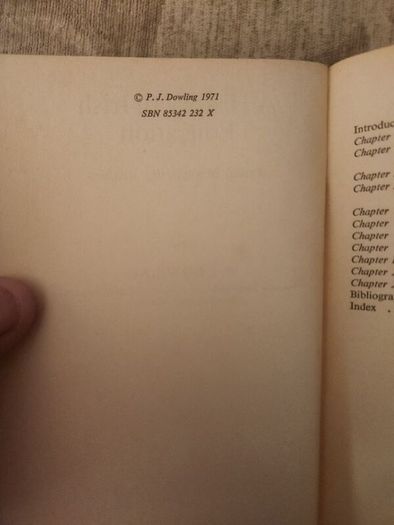 A History Of Irish Education.  A Study In Conflicting Loyalties. By P.j. Dowling. First Edition 1971 Paperback In Good Condition.  See Photos For Same.