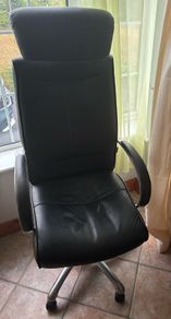 Executive Ergonomic Leather Office Chair With Headrest
