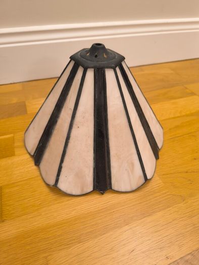 stained glass lampshades