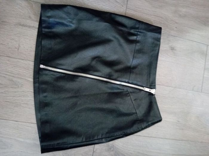 Leather skirt
