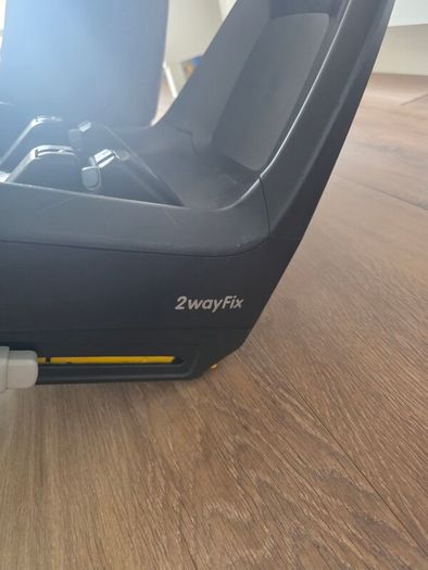 Maxi Cosi Pearl pro and 2way isofix base