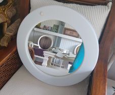 Bathroom mirror light